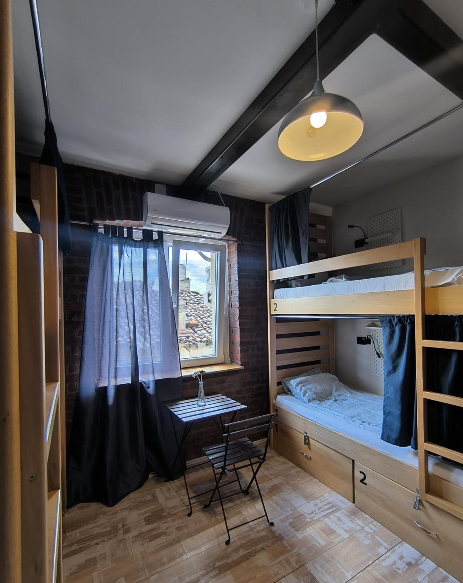 Hostel Old Town *